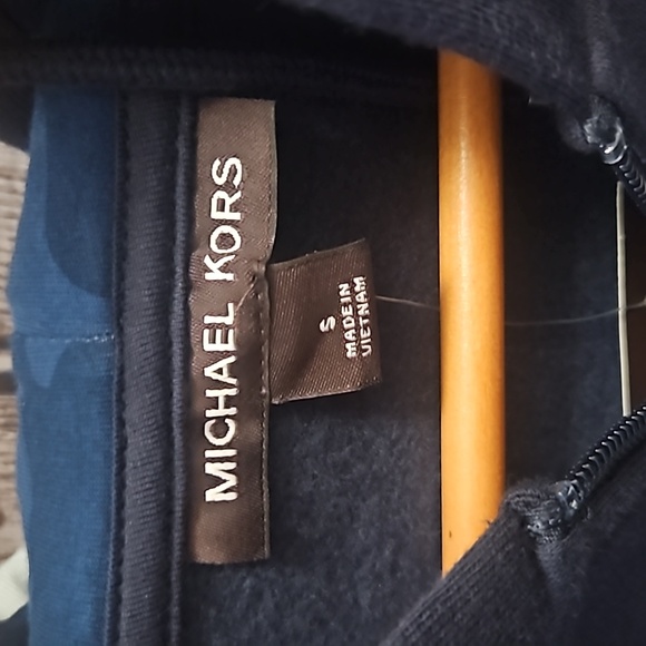 NWT Michael Kors Spellout Hoodie in Midnight blue with camouflage accents - Picture 4 of 7